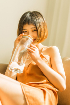 一边吃奶一边做边爱